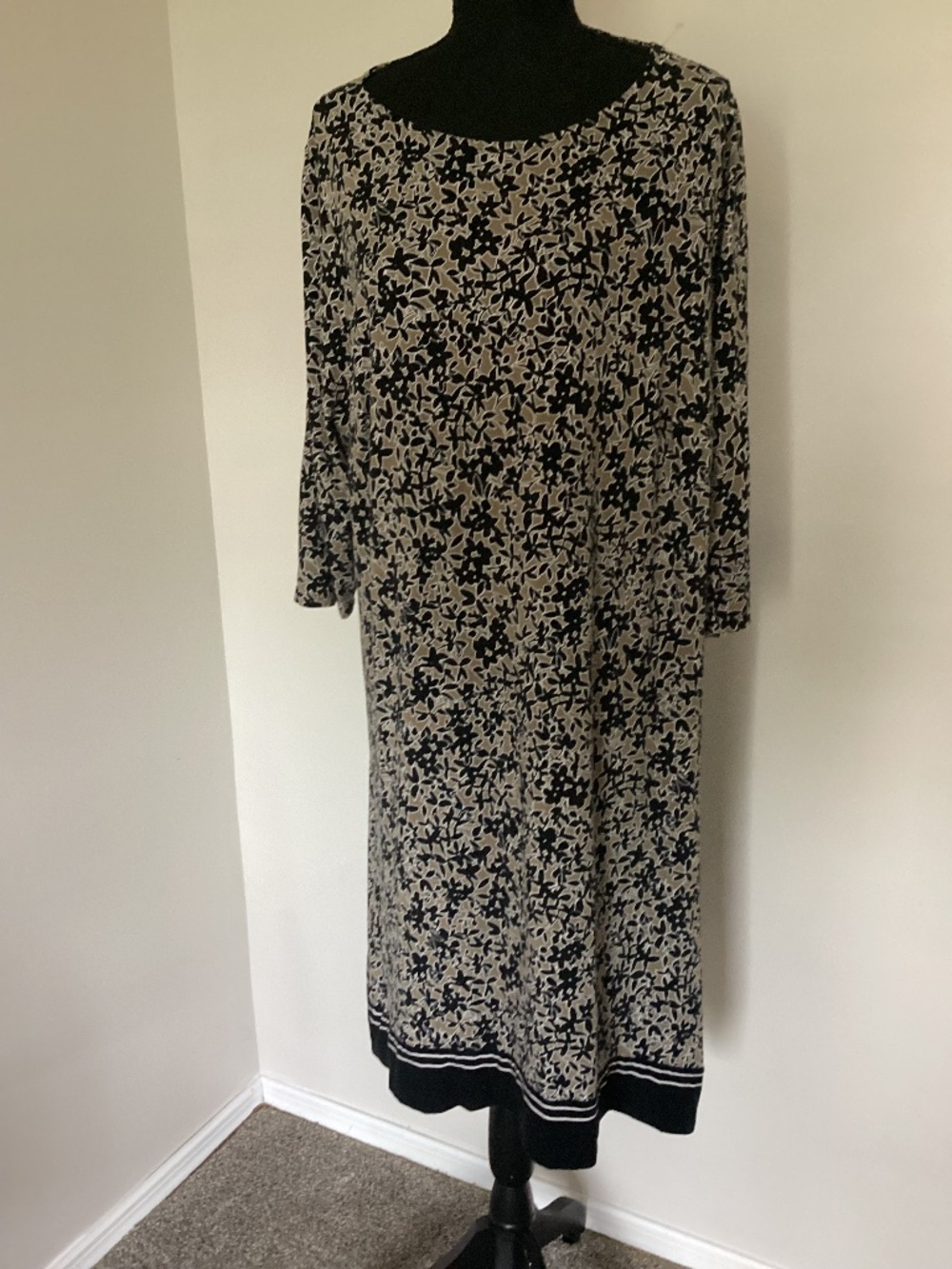 J. Jill Wearever Collection Black Tan Abstract Floral Dress Handkerchief Hem 2X